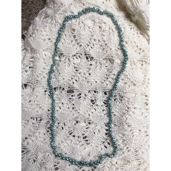 Vintage Jewelry Light Blue Long Mini Shell Lei Necklace - Picture 2 of 6